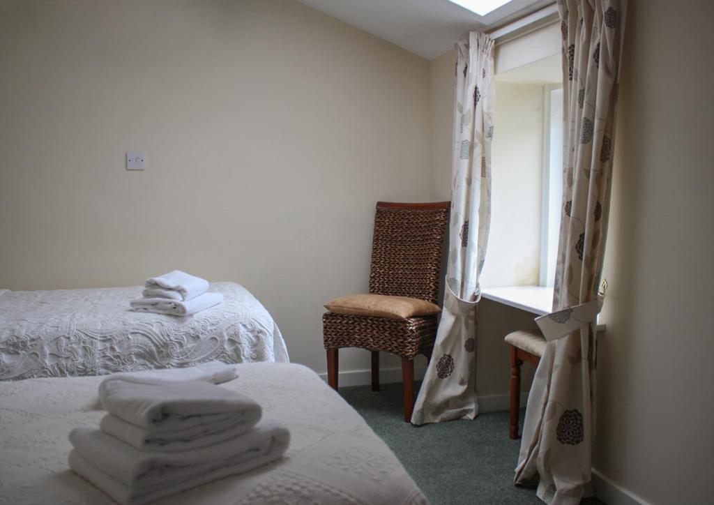 Loch Leven Hotel & Distillery photo