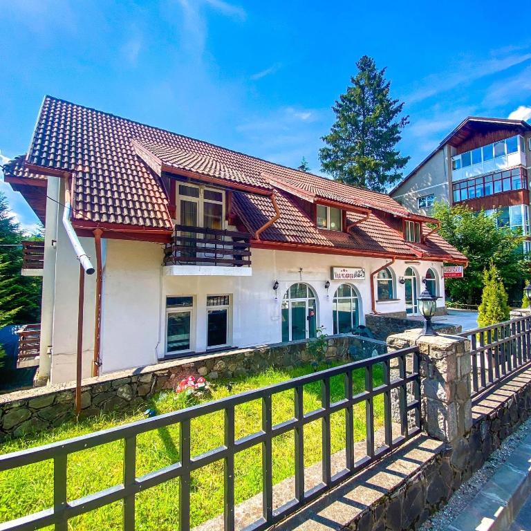 Vila Veverita — Hotel in Predeal