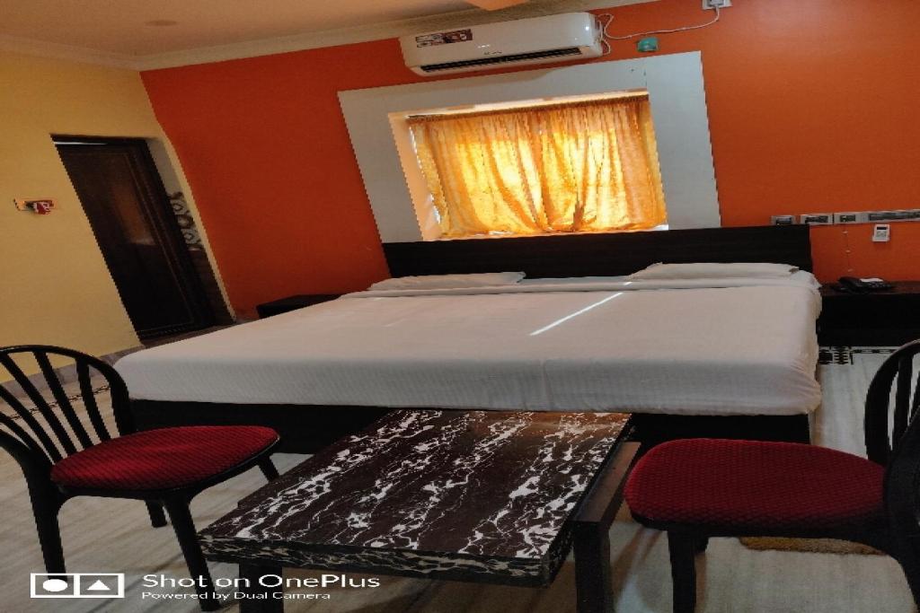 SPOT ON 80280 Sai Somnath Residency photo