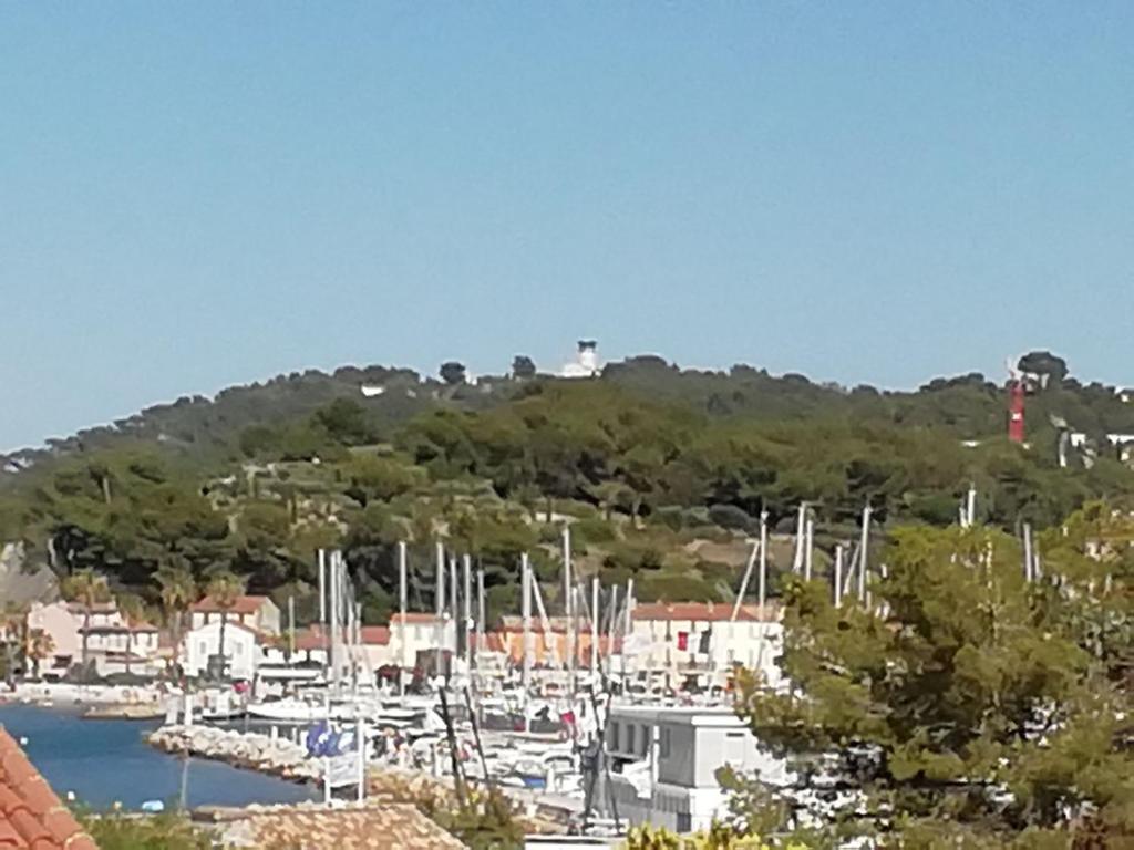 PETIT PARADIS - St MANDRIER VILLAGE - 3