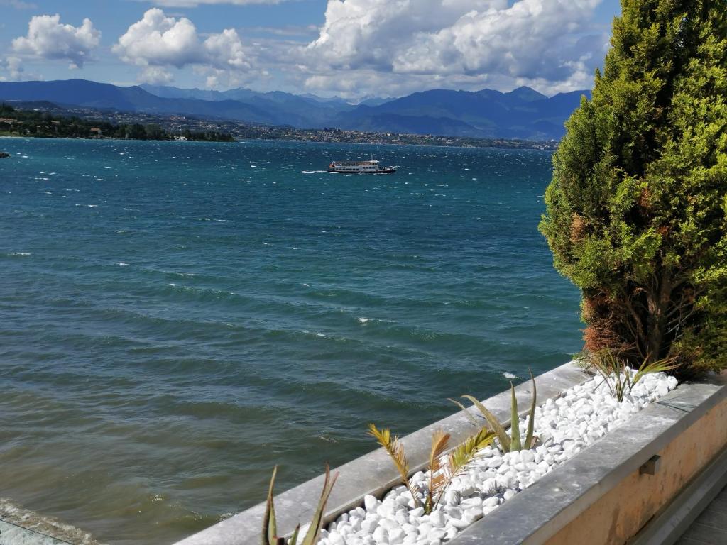 TRA CIELO E LAGO - Gerale H&B (CIR017067-CIM-00420) - 2