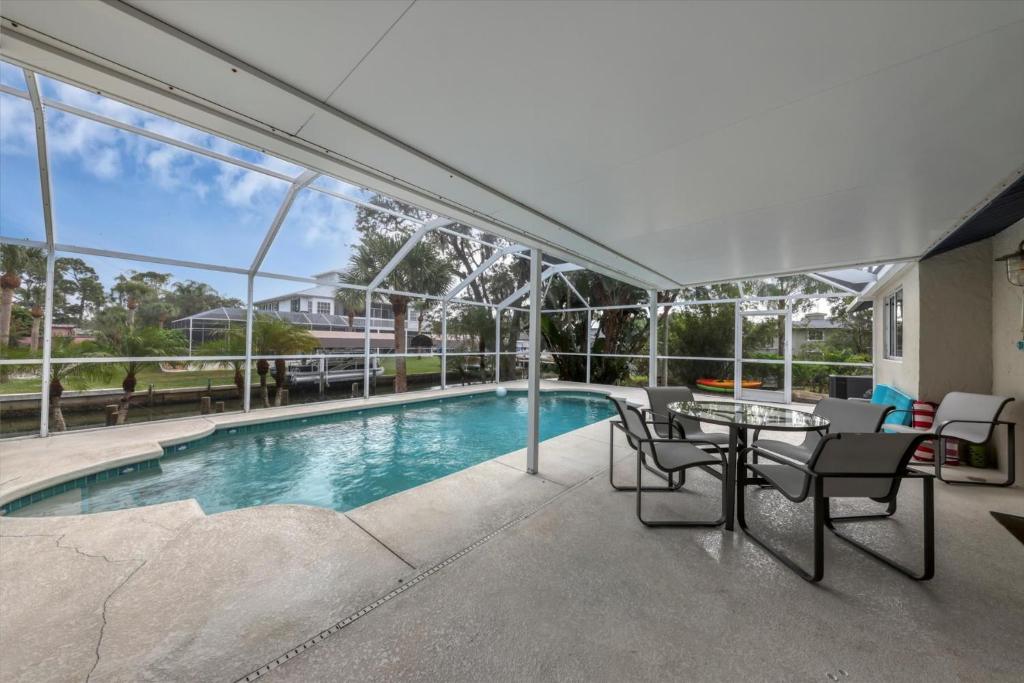 9170 Pine Cove, Englewood