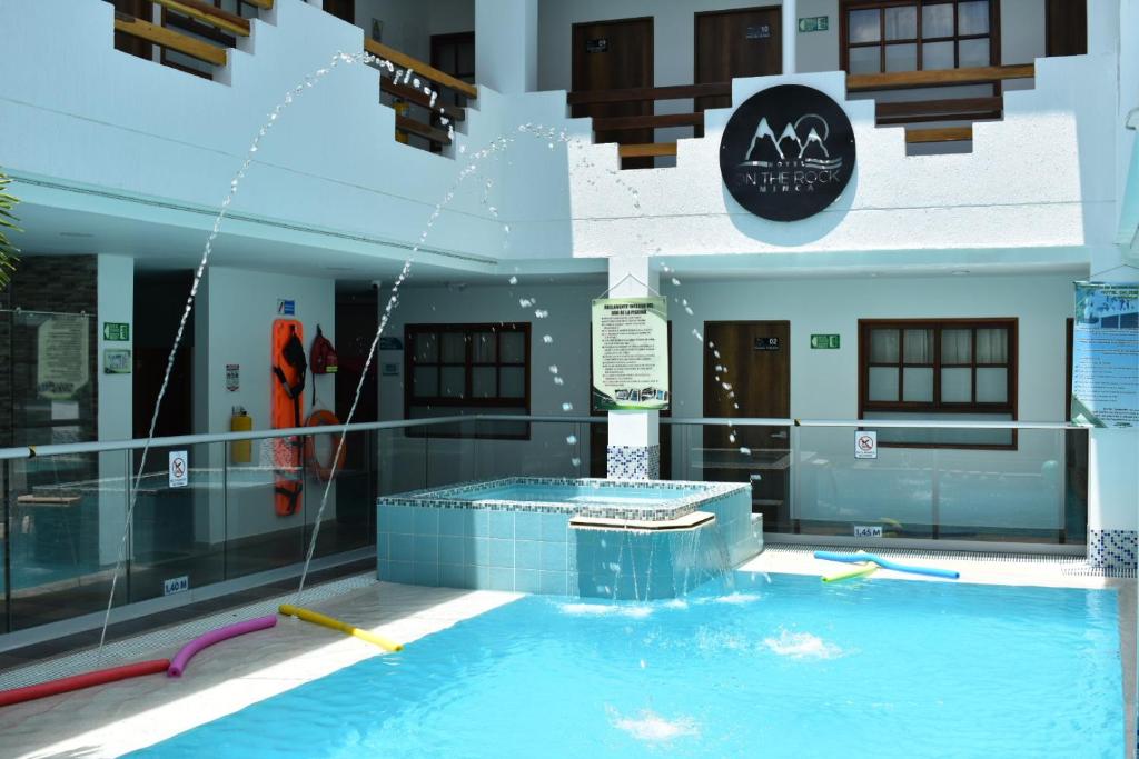 Hotel On The Rock photo