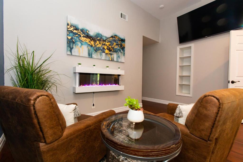 Mission Viejo House 4 bedroom Loft Game Room Holiday home in Mission