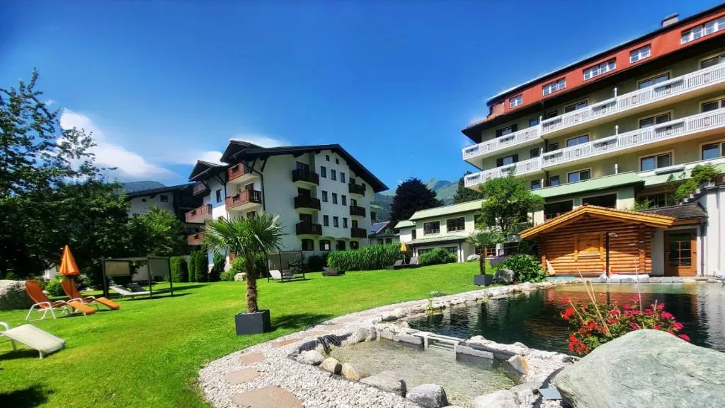 Hotel Rauscher - Das Naturteichparadies, hotel in Bad Hofgastein