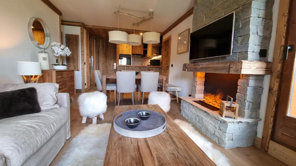 Arcs 1950 Appartement Luxe type chalet 5 à 7 personnes Vue imprenable sur le Montblanc skis aux pieds - 2
