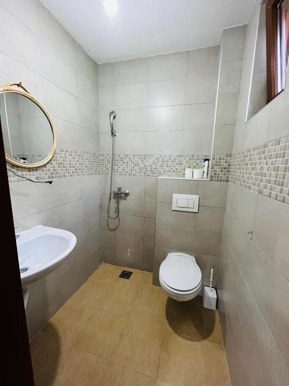 Azra River View House - 2