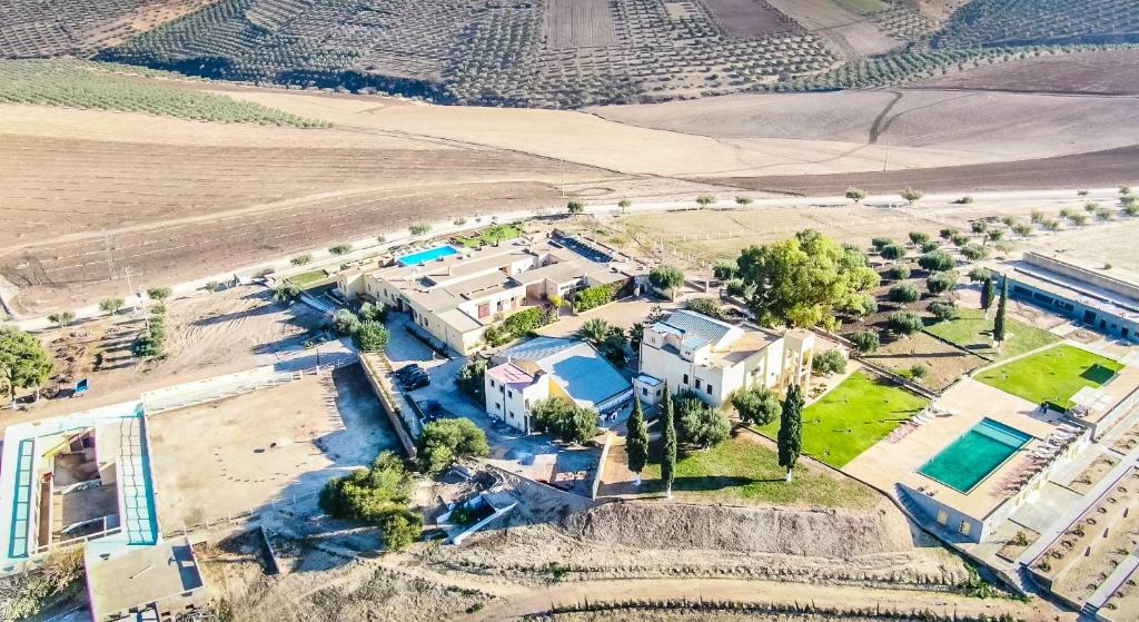 Terre De Traces Ecolodge 전경