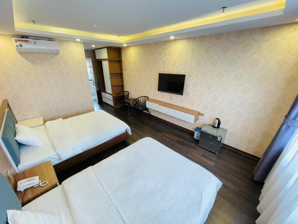 dreamhotel photo
