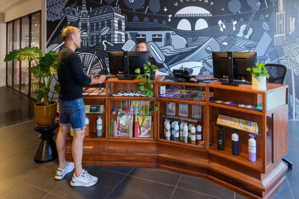 Stayokay Hostel Utrecht Centrum photo