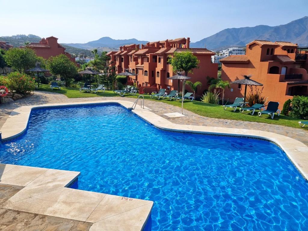 Sea View Penthouse Apartment with Hot Tub - Casa Bella Vista, Buenas Noches , Estepona - 4