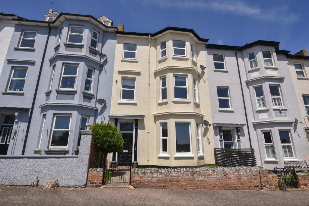 Flat 2, 10 Seafield Road, Seaton