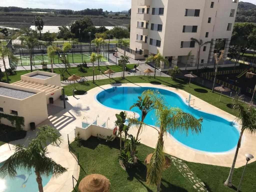 Piscina Abierta- Open pool Playa Marinsa Beach Torre del Mar - 2