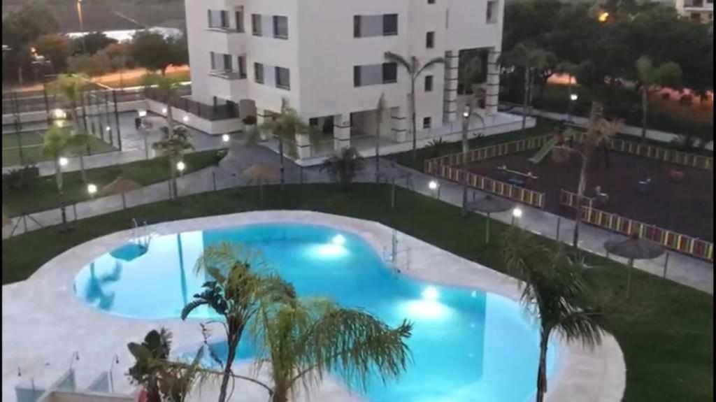 Piscina Abierta- Open pool Playa Marinsa Beach Torre del Mar - 3