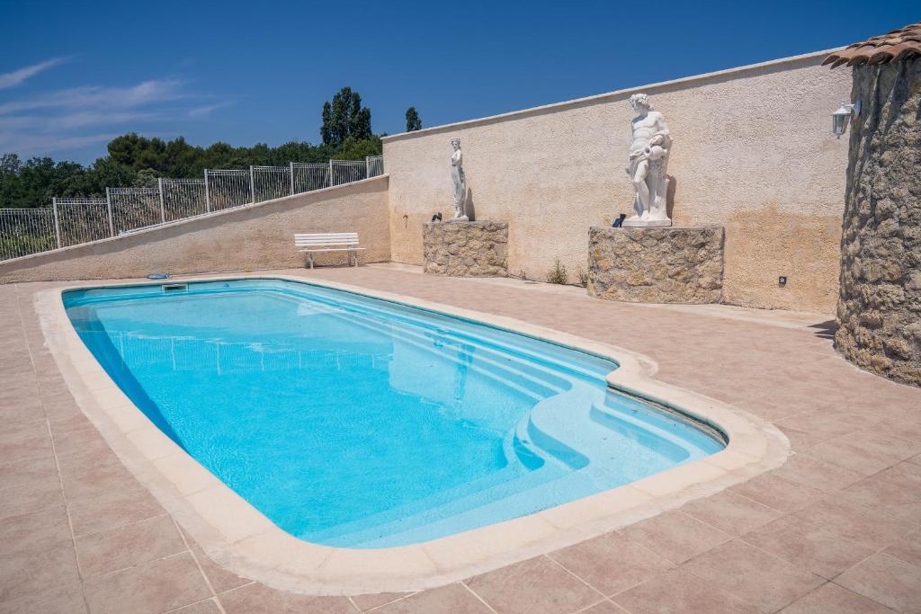 Gîte "La Sainte-Croix", Traditional Provencal House for 8 People, Private Swimming-Pool, Air-Conditioner, Beautiful Scenery - 3