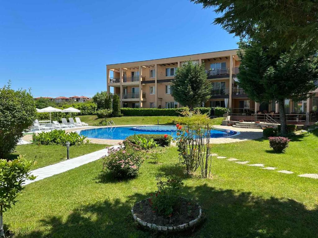 Sozopolis Hills - B1 - 3-room apart - 10 min from the beach, Sozopol