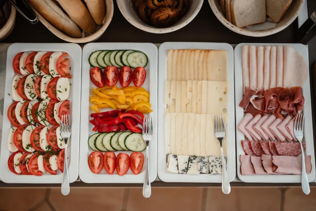 อาหารและเครื่องดื่ม