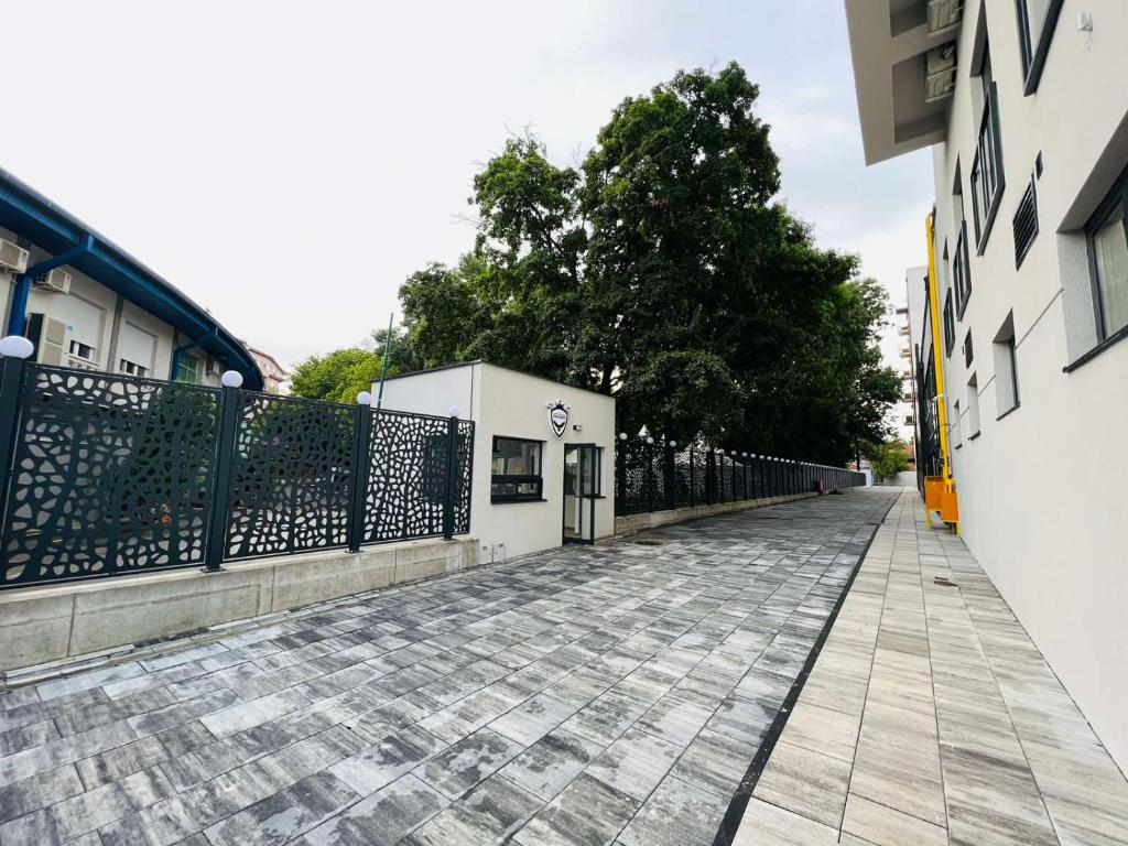 Cozy and Lovely Apartments I & II - 4