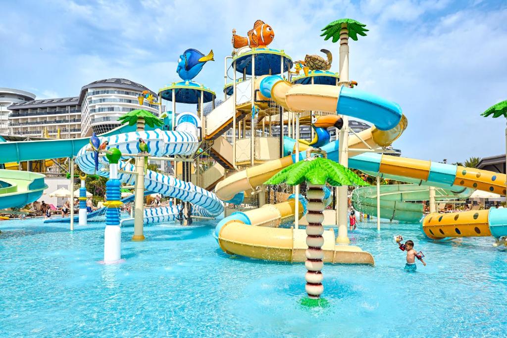 Seaden Sea Planet Resort & Spa — Kizilot
