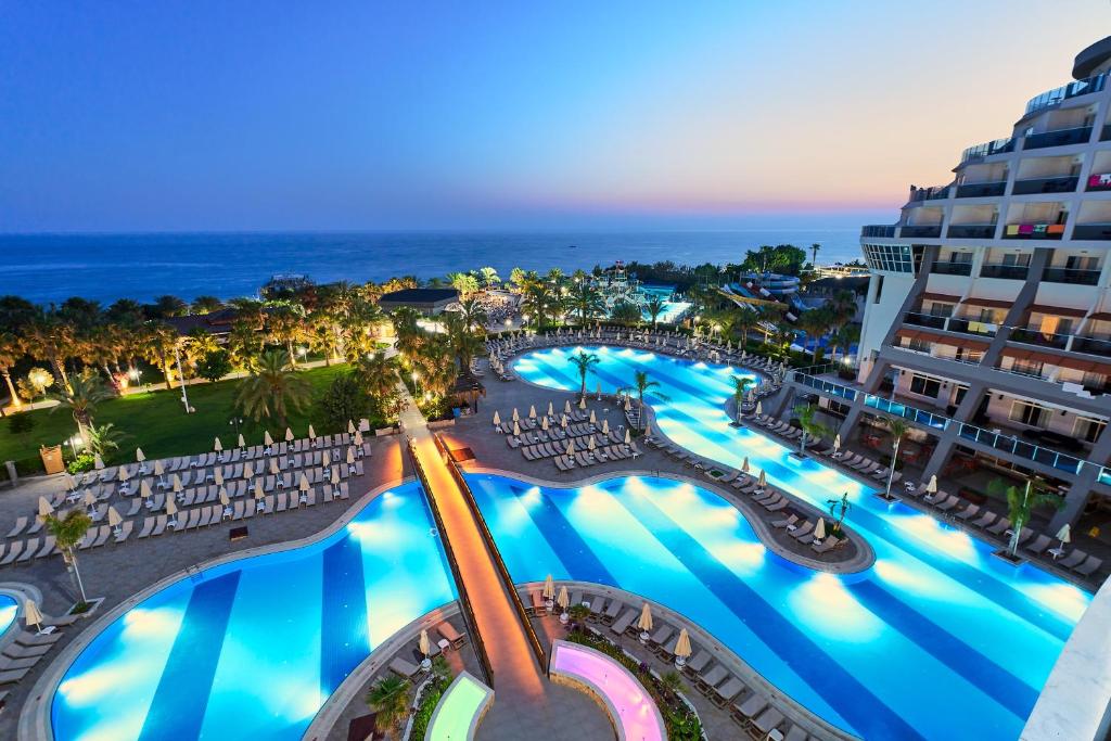 Seaden Sea Planet Resort & Spa — Kizilot