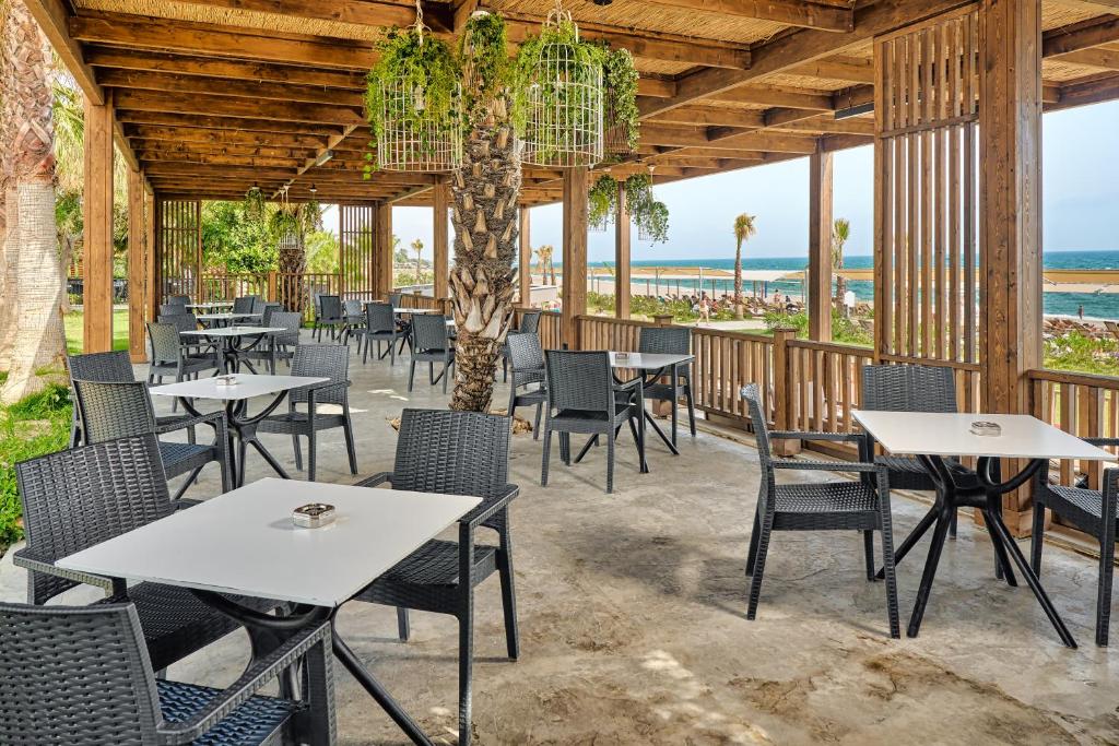 Seaden Sea Planet Resort & Spa — Kizilot