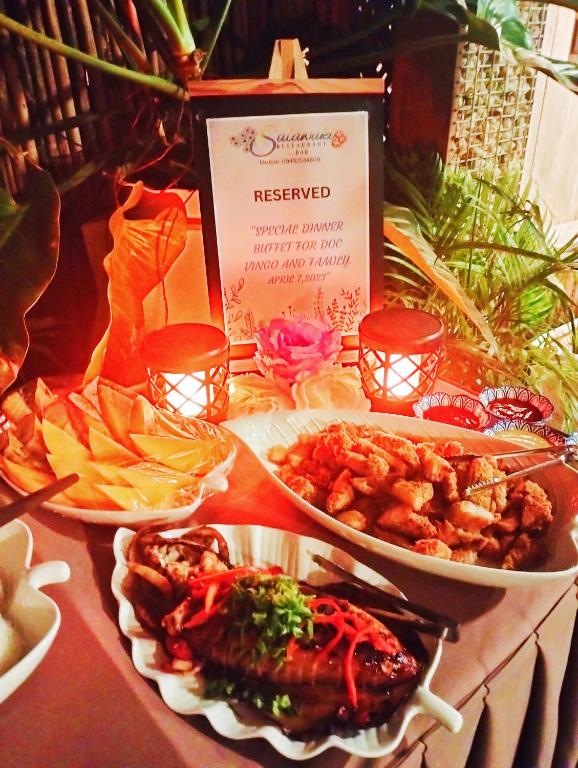 อาหารและเครื่องดื่ม