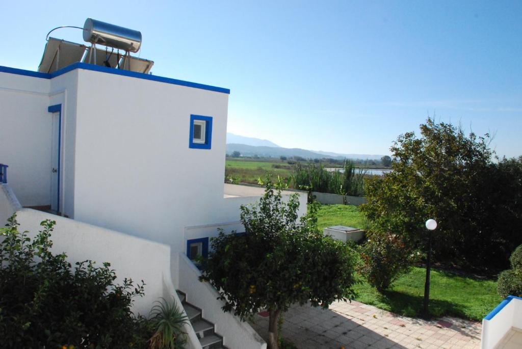 Hotel Tigaki's Star — Hotel building in Tigaki, South Aegean