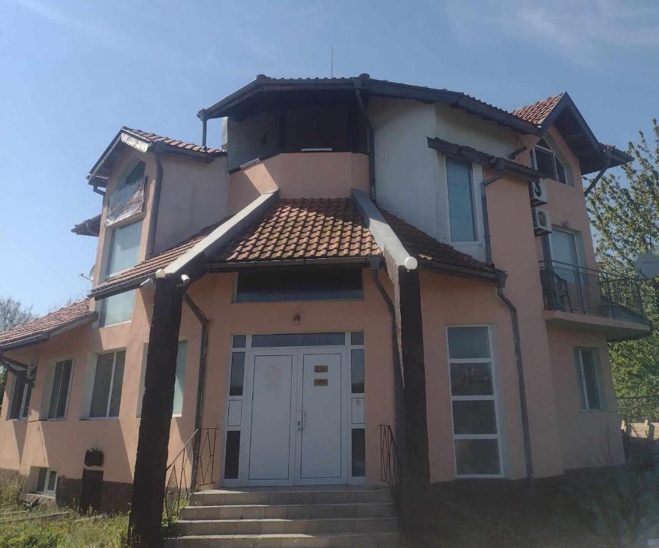 Guest House Plamena — Hotel in Shabla