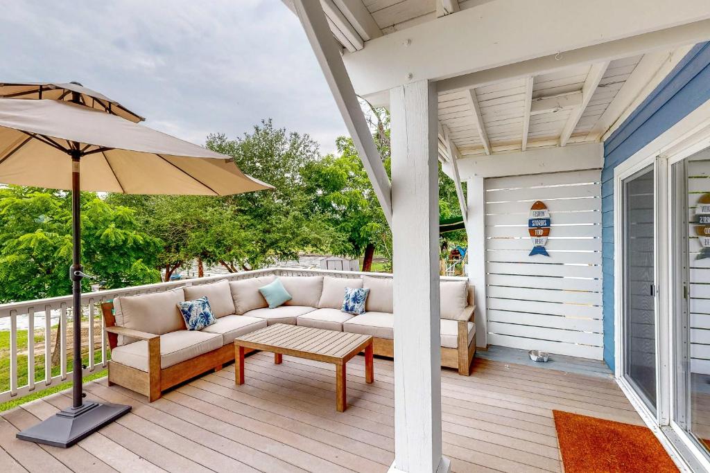 Edgewater Way, Onalaska