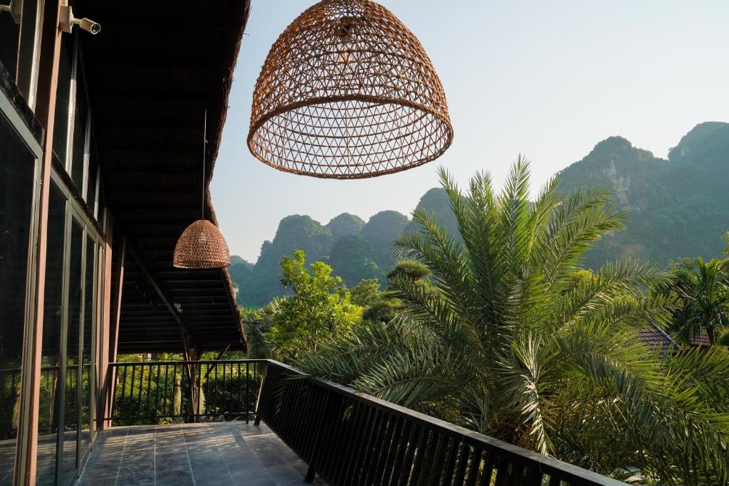 Tam Cốc Retreat Ninh Bình