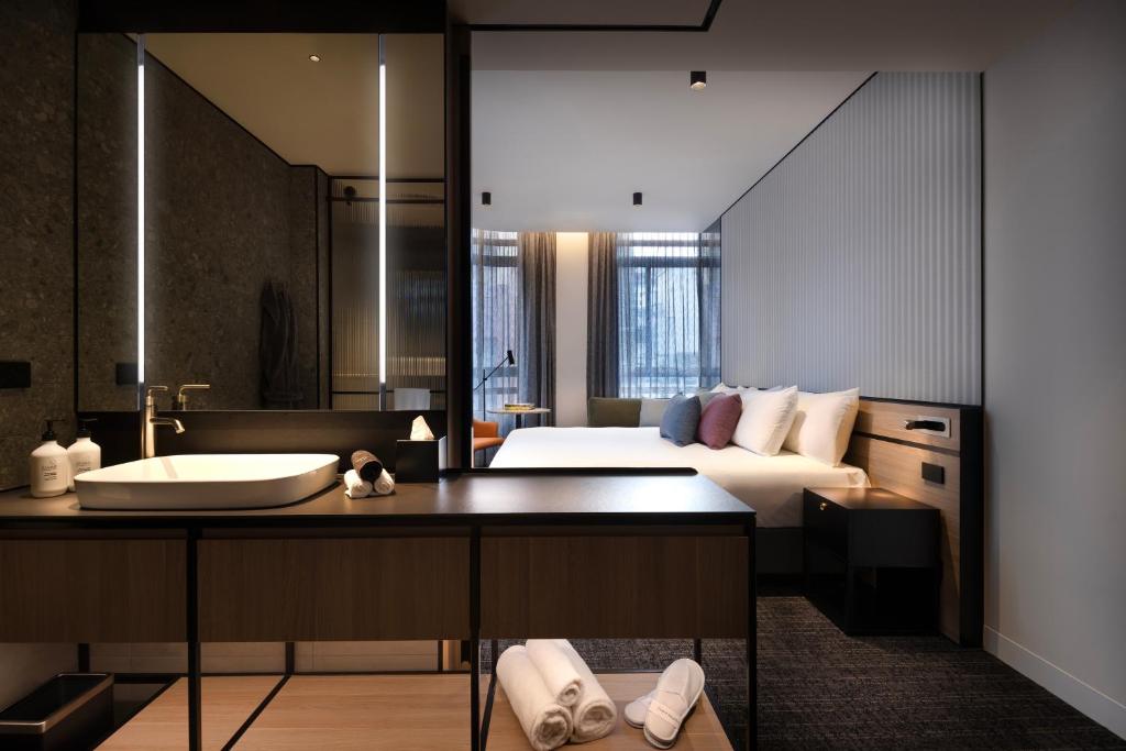 The Howey, Melbourne