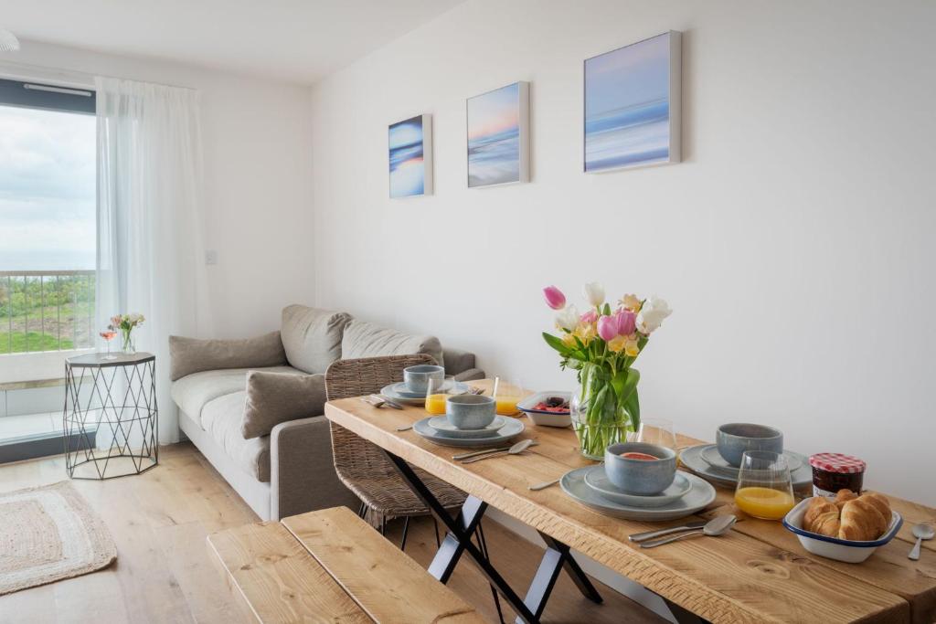 Apartment 13, Willow Cove, Hope Cove photo 5