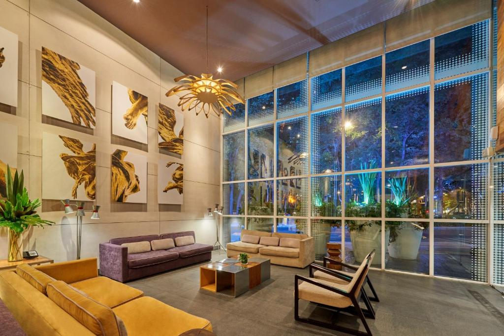 シウダー デ メヒコ レフォルマ エル アンヘル シティ エクスプレス プラス バイ マリオット (City Express Plus by Marriott Ciudad de México Reforma El Ángel) フロント・ロビー