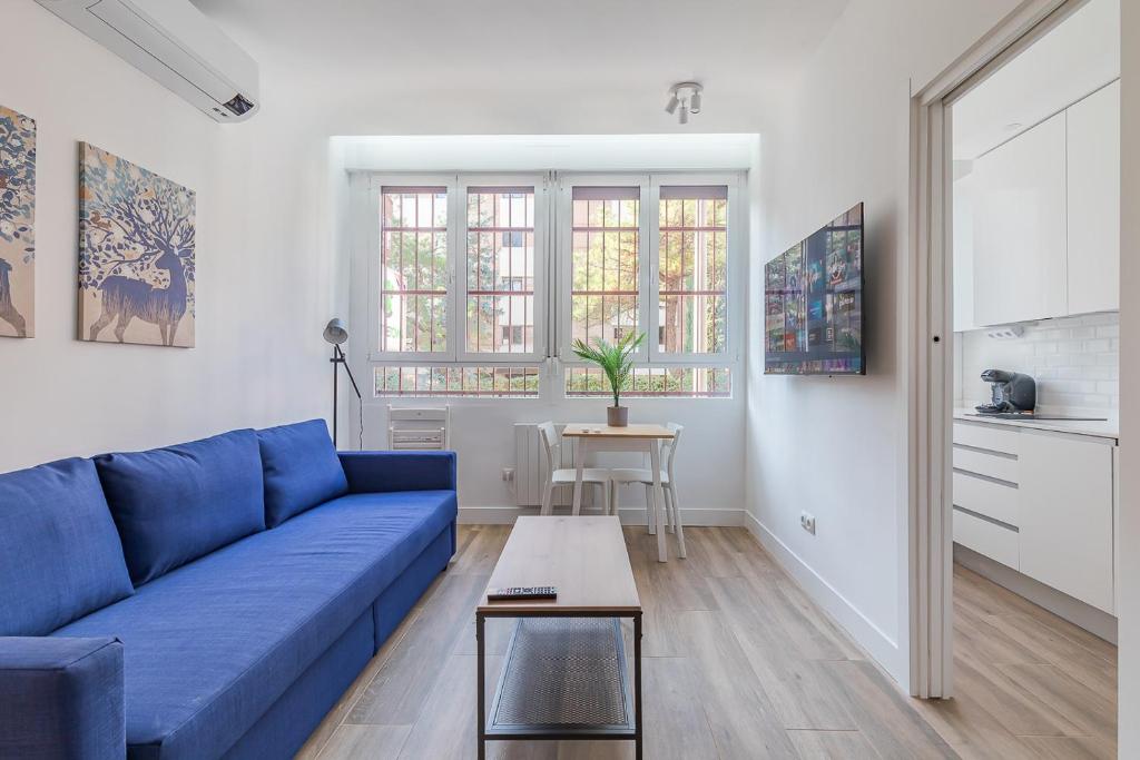 Arturo Soria Apartments1 - 3