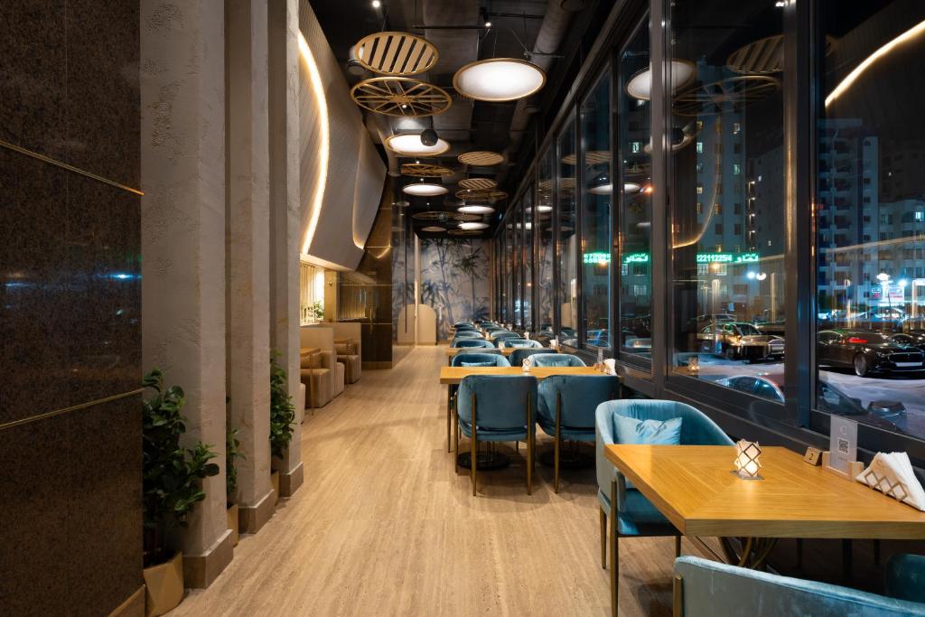 bar/salon