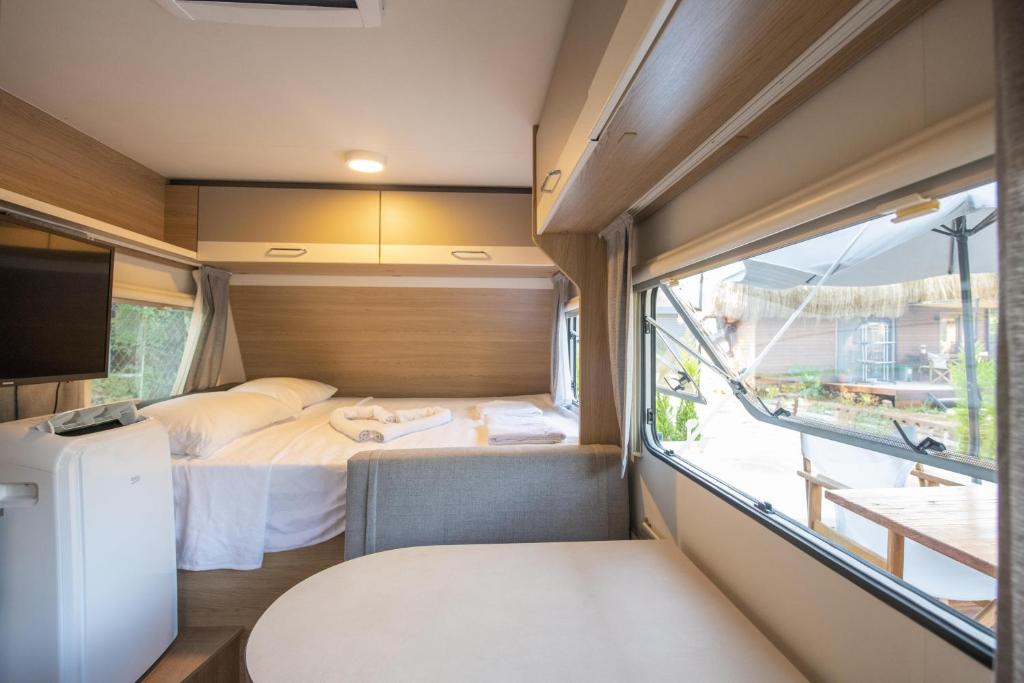 Nomade Caravan Camping photo