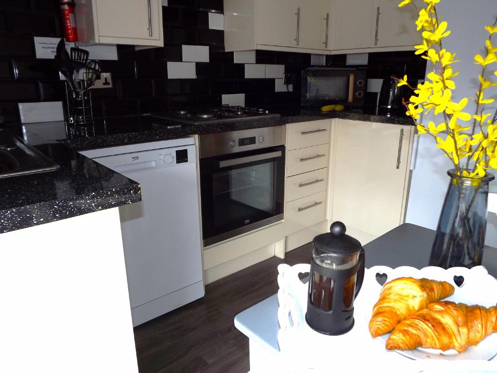Orme Rise 1 - The Penthouse Suite, Llandudno photo 6