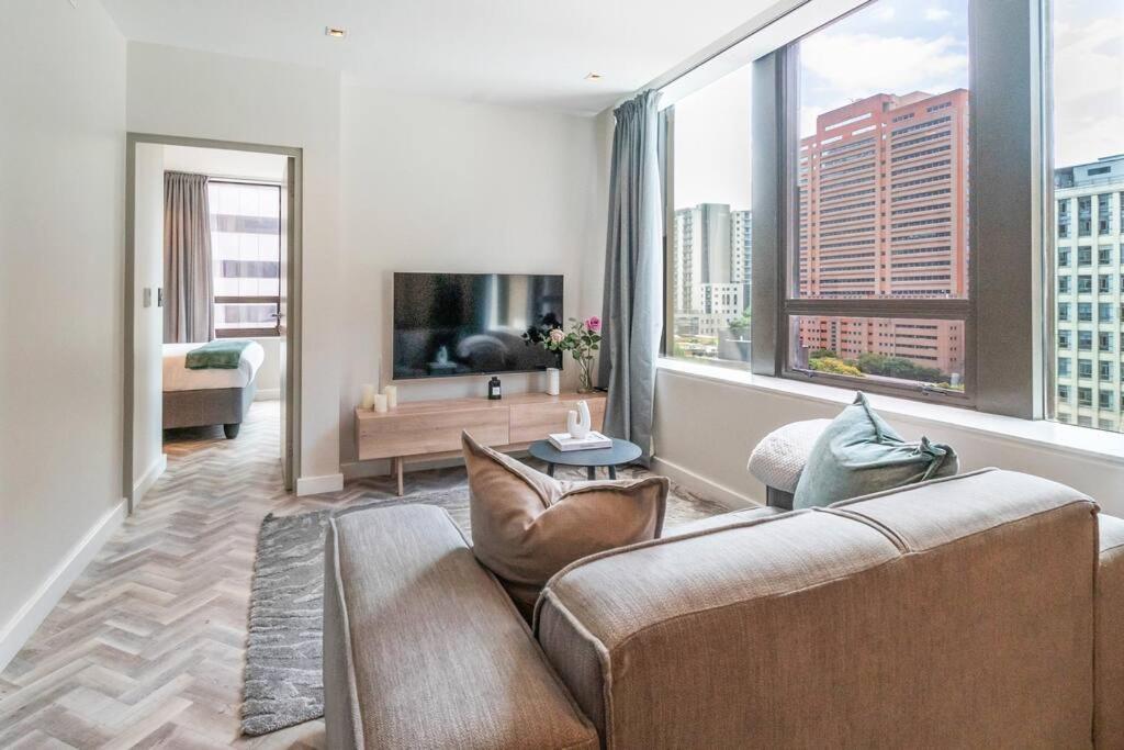 Luxurious One Bed apartment, Кейптаун
