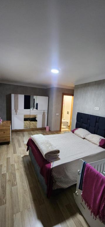 Baris Mah, Kardelen Sk. BekTek Sit, N.12 B1 K.12 D.24 Beylikduzu/istanbul 34520 Turkey