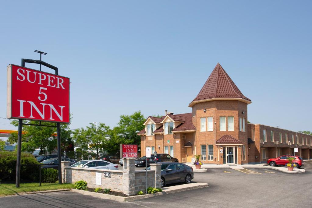 Super 5 Inn — Hotel in Mississauga (ON)