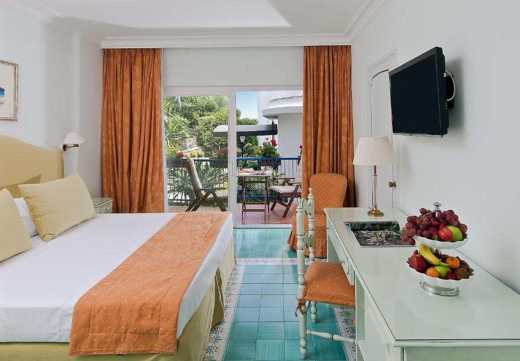 Punta Molino Beach Resort & Thermal Spa photo