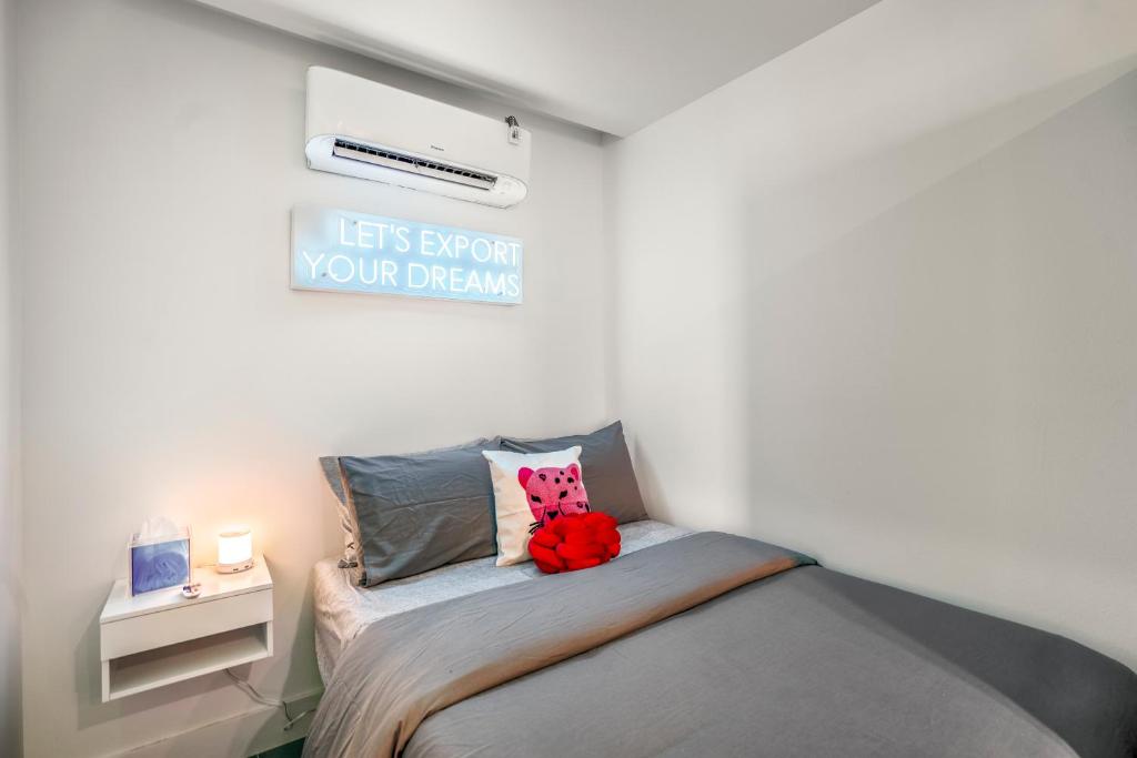 Avocado Container @EADO Juice Box, Houston