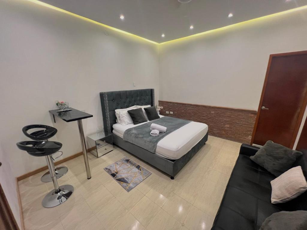 Luxury Suite Room - 2