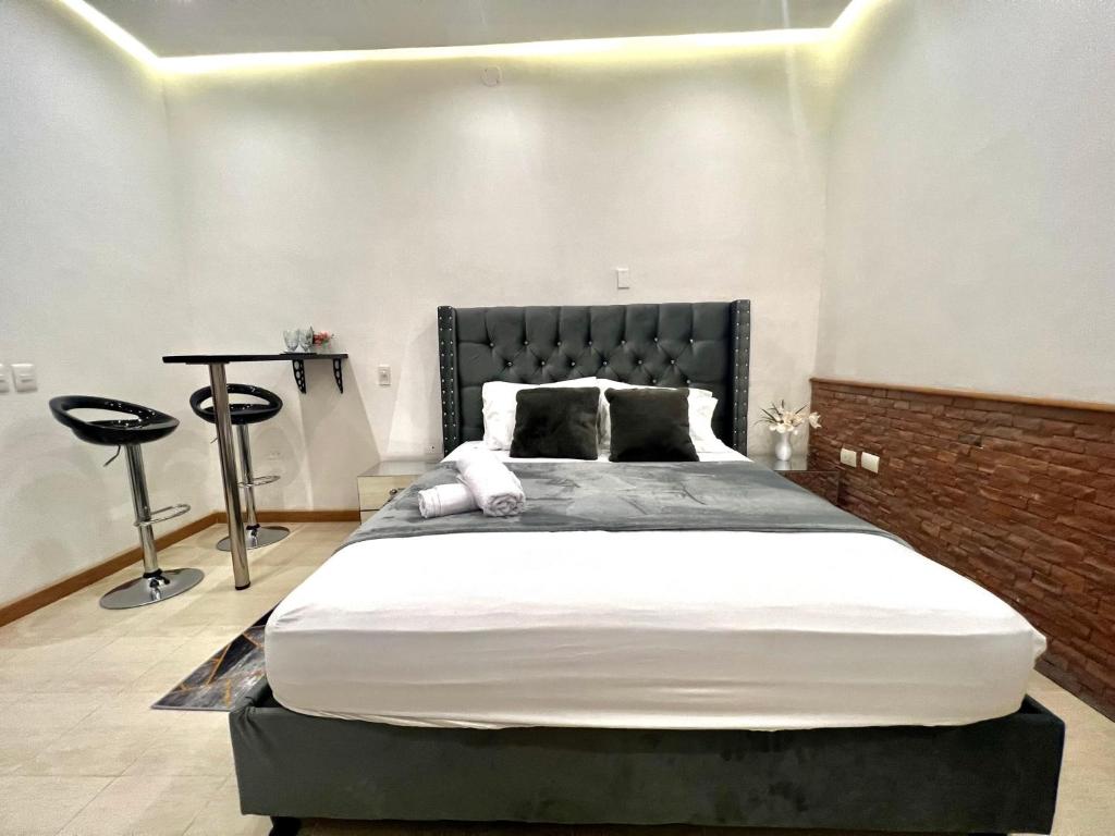Luxury Suite Room - 4