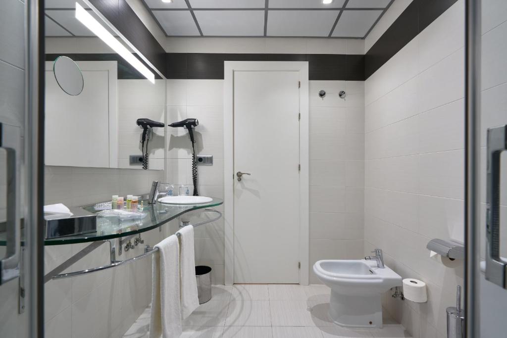 Monte Triana — Hotel rooms in Seville, Andalusia