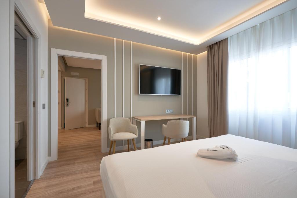 Monte Triana — Hotel rooms in Seville, Andalusia