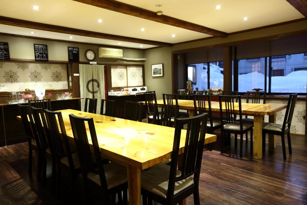 Snowlines Lodge Hakuba photo
