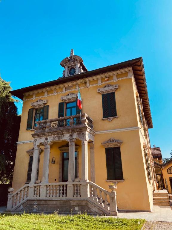 Villa Mirabilia — Hotel in Milan