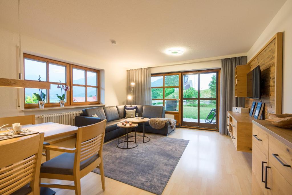 Ferienwohnung Alpentraum-Panorama Chalet - 2