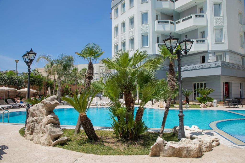 Hotel Dyrrah — Hotel in Durres